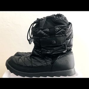 The North face black winter boots women’s size 10